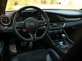 Alfa Romeo Giulia (2021) thumbnail 40