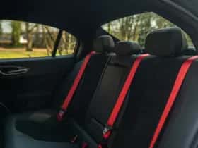Alfa Romeo Giulia (2021) thumbnail 9