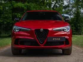 Alfa Romeo Stelvio (2021) thumbnail 2