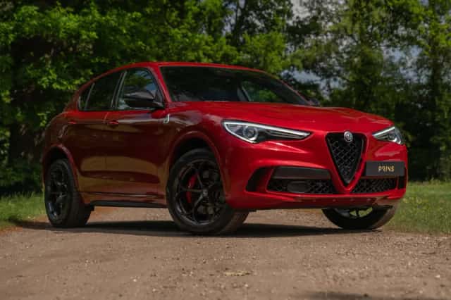 Alfa Romeo Stelvio (2021) thumbnail 13