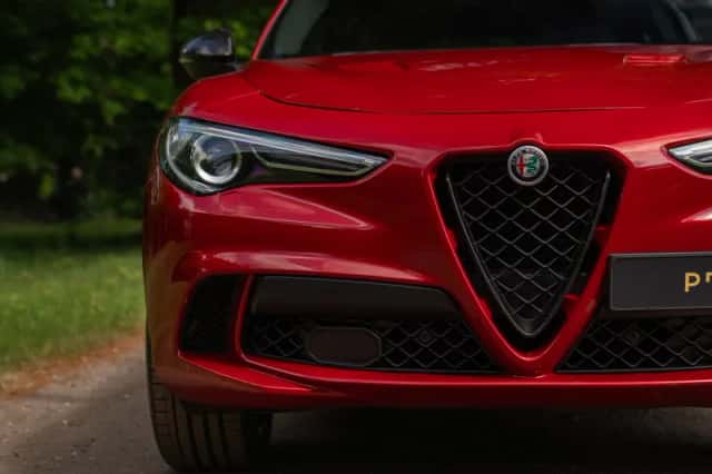Alfa Romeo Stelvio (2021) thumbnail 17