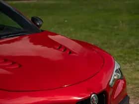 Alfa Romeo Stelvio (2021) thumbnail 20