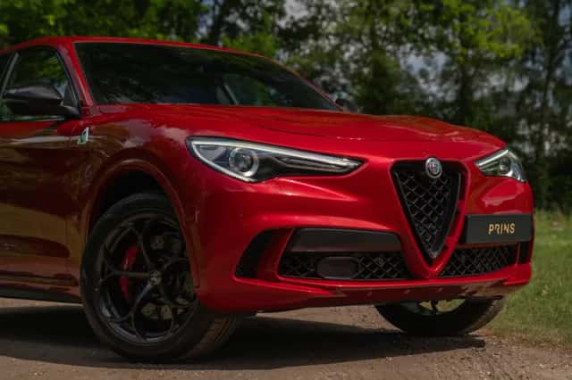 Alfa Romeo Stelvio (2021) thumbnail 23