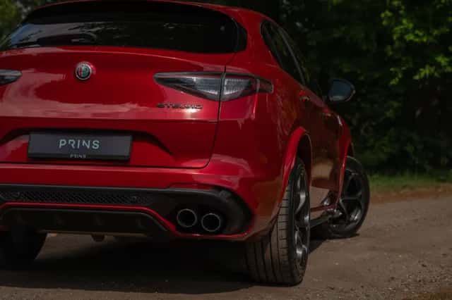Alfa Romeo Stelvio (2021) thumbnail 27