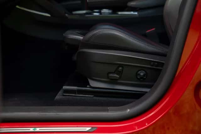 Alfa Romeo Stelvio (2021) thumbnail 33