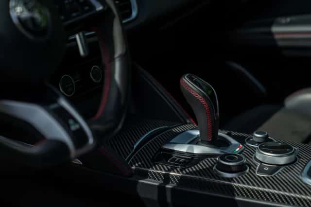 Alfa Romeo Stelvio (2021) thumbnail 45