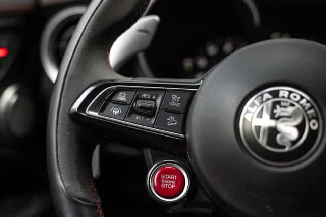 Alfa Romeo Stelvio (2021) thumbnail 49