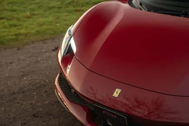 Ferrari 296 GTB (2024) thumbnail 16