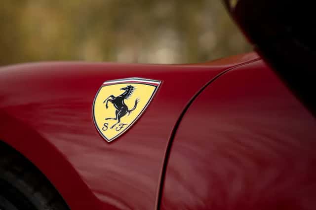 Ferrari 296 GTB (2024) thumbnail 18