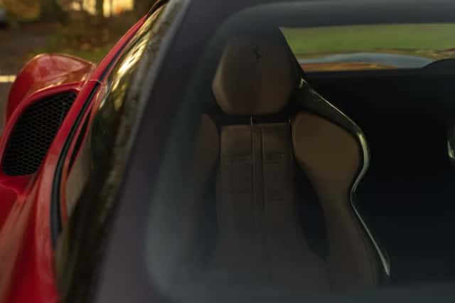Ferrari 296 GTB (2024) thumbnail 30