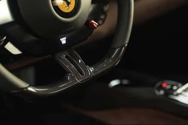 Ferrari 296 GTB (2024) thumbnail 34