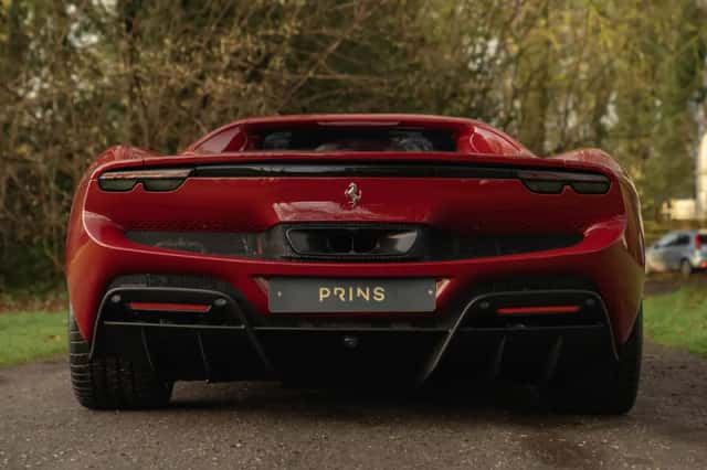Ferrari 296 GTB (2024) thumbnail 5