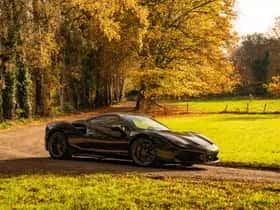 Ferrari 488 (2016) thumbnail 3