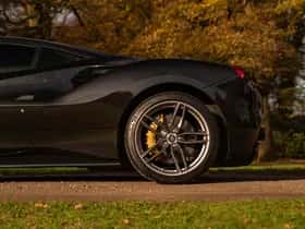 Ferrari 488 (2016) thumbnail 23