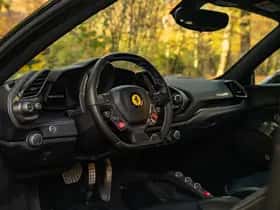 Ferrari 488 (2016) thumbnail 34