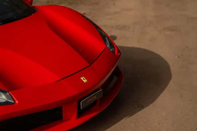 Ferrari 488 (2017) thumbnail 18