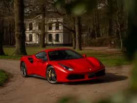 Ferrari 488 (2017) thumbnail 3