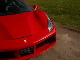 Ferrari 488 (2017) thumbnail 23
