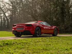 Ferrari 488 (2017) thumbnail 28