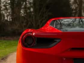 Ferrari 488 (2017) thumbnail 29