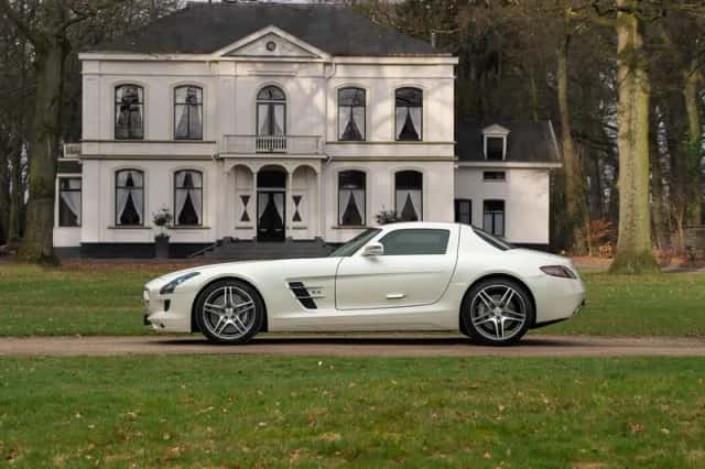 Mercedes-Benz SLS (2010) thumbnail 1