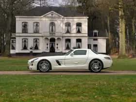 Mercedes-Benz SLS (2010)
