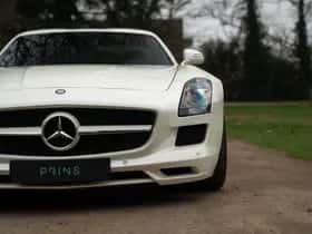 Mercedes-Benz SLS (2010) thumbnail 15