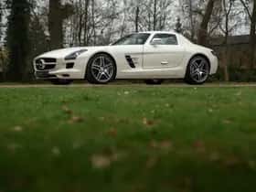 Mercedes-Benz SLS (2010) thumbnail 22