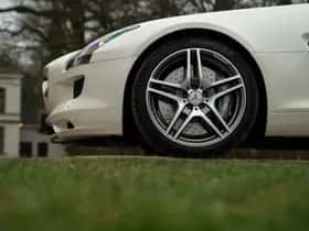 Mercedes-Benz SLS (2010) thumbnail 23