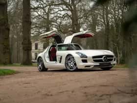 Mercedes-Benz SLS (2010) thumbnail 25