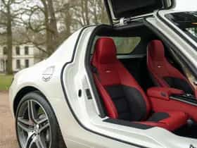 Mercedes-Benz SLS (2010) thumbnail 27