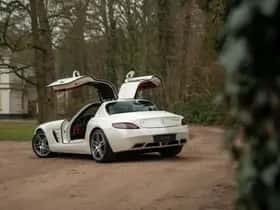 Mercedes-Benz SLS (2010) thumbnail 6