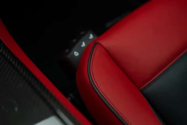 Mercedes-Benz SLS (2010) thumbnail 54