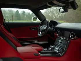 Mercedes-Benz SLS (2010) thumbnail 55
