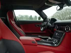 Mercedes-Benz SLS (2010) thumbnail 56
