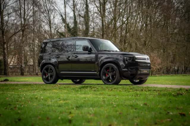 Land Rover Defender (2020) thumbnail 16