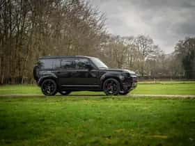 Land Rover Defender (2020) thumbnail 3