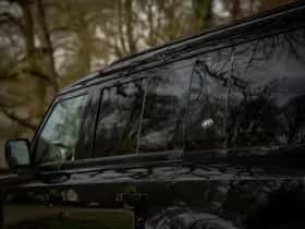 Land Rover Defender (2020) thumbnail 22