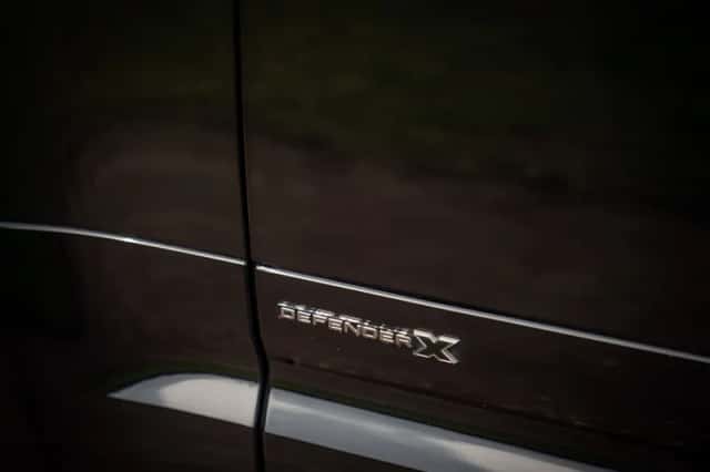Land Rover Defender (2020) thumbnail 31