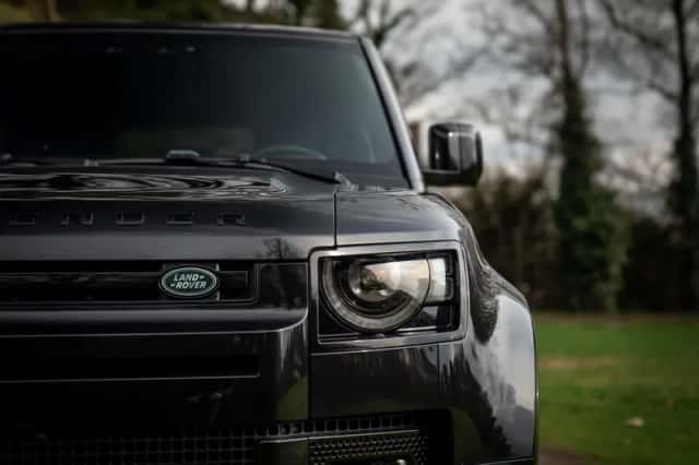 Land Rover Defender (2020) thumbnail 32