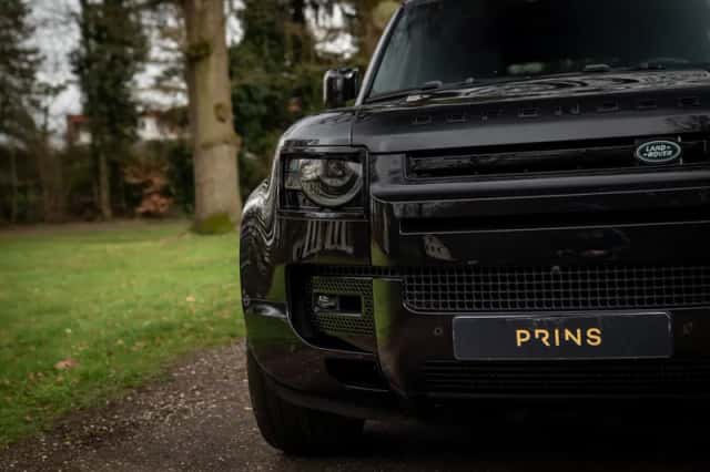 Land Rover Defender (2020) thumbnail 33