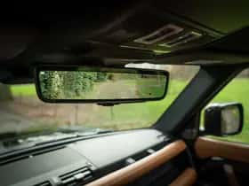 Land Rover Defender (2020) thumbnail 39