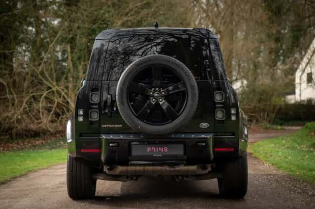 Land Rover Defender (2020) thumbnail 5