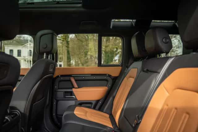 Land Rover Defender (2020) thumbnail 45