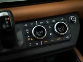 Land Rover Defender (2020) thumbnail 50