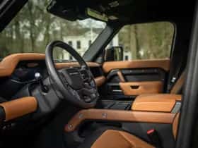 Land Rover Defender (2020) thumbnail 7