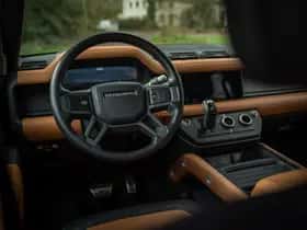 Land Rover Defender (2020) thumbnail 10