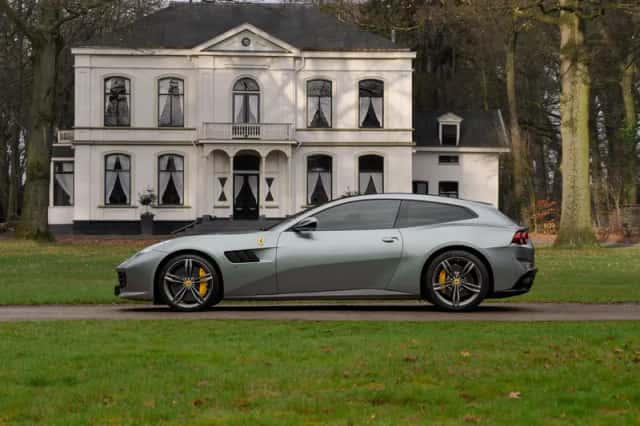 Ferrari GTC4Lusso (2018) thumbnail 1