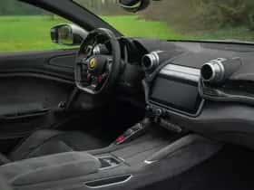 Ferrari GTC4Lusso (2018) thumbnail 11