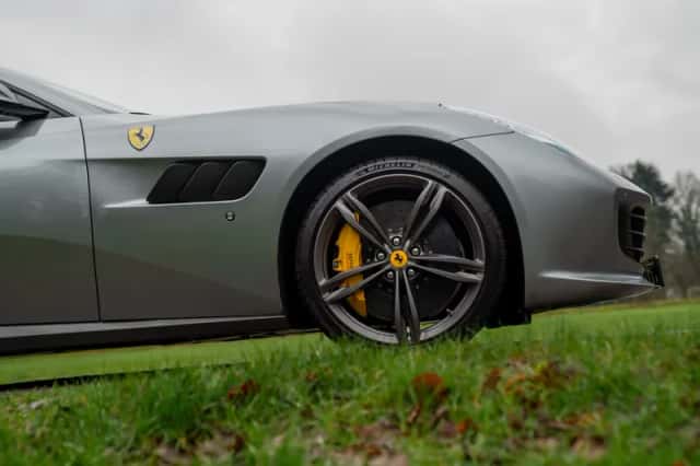 Ferrari GTC4Lusso (2018) thumbnail 13
